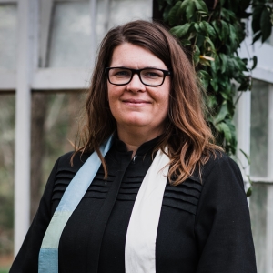 Rev. Suzanne Vinson, Richmond Virginia Officiant